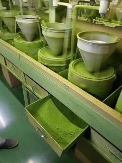 Japanse Premium Matcha Thee - 50 Gram - Inclusief Matcha Klopper - Vol Met Antioxidanten, Vitaminen & Mineralen - Vandaag Besteld, Morgen In Huis! -Eten En Drinken 900x1200 1