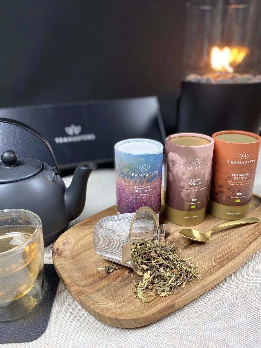 Teamasters Cadeau - Geschenkset - Thee - Losse Thee - Jasmijn - Witte Thee - Moringa Thee -RVS Thee Filter 3 Teamasters Cadeau - Geschenkset - Thee - Losse Thee - Jasmijn - Witte Thee - Moringa Thee -RVS Thee Filter